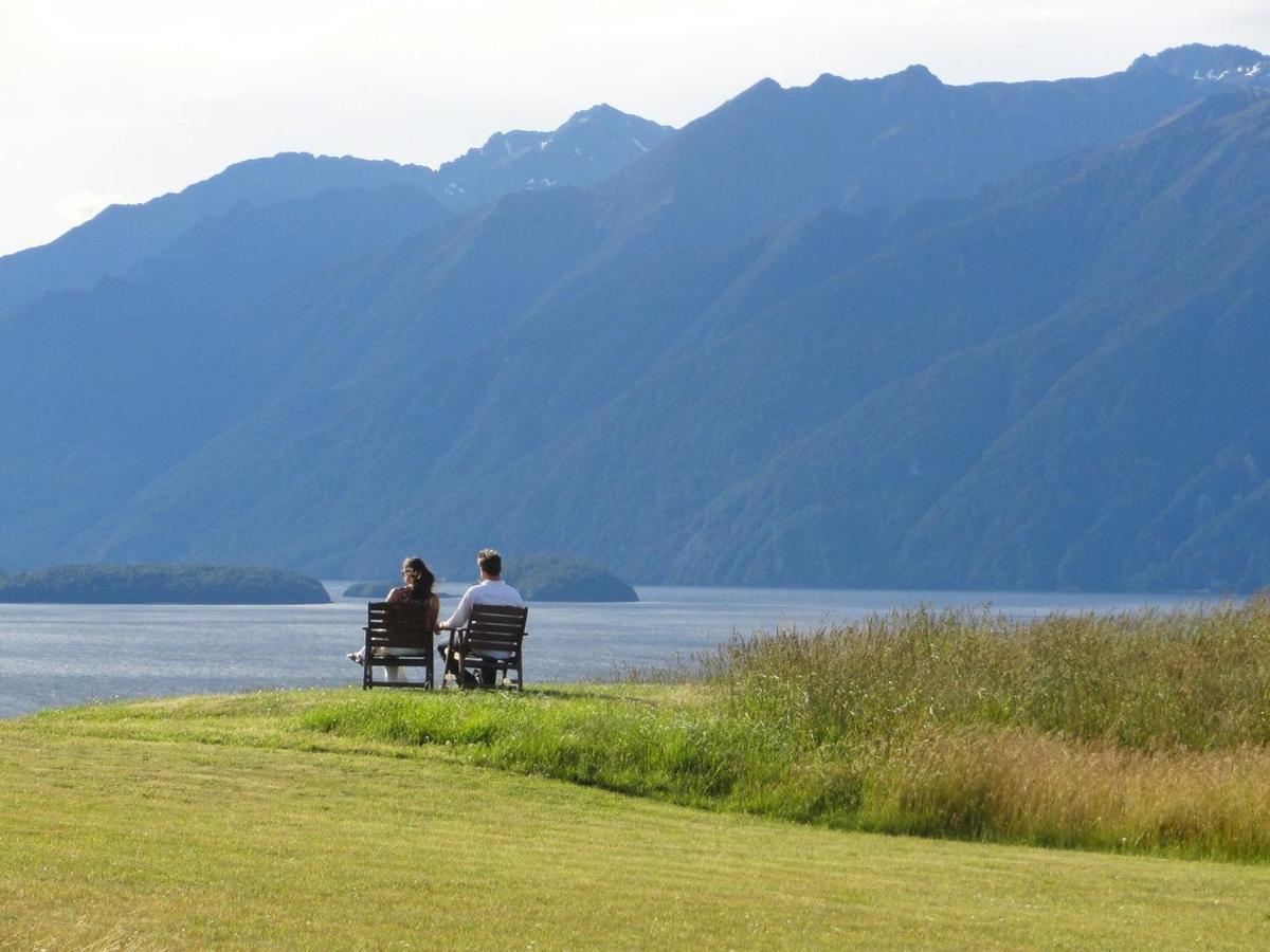 Fiordland Lodge Te Anau Eksteriør bilde